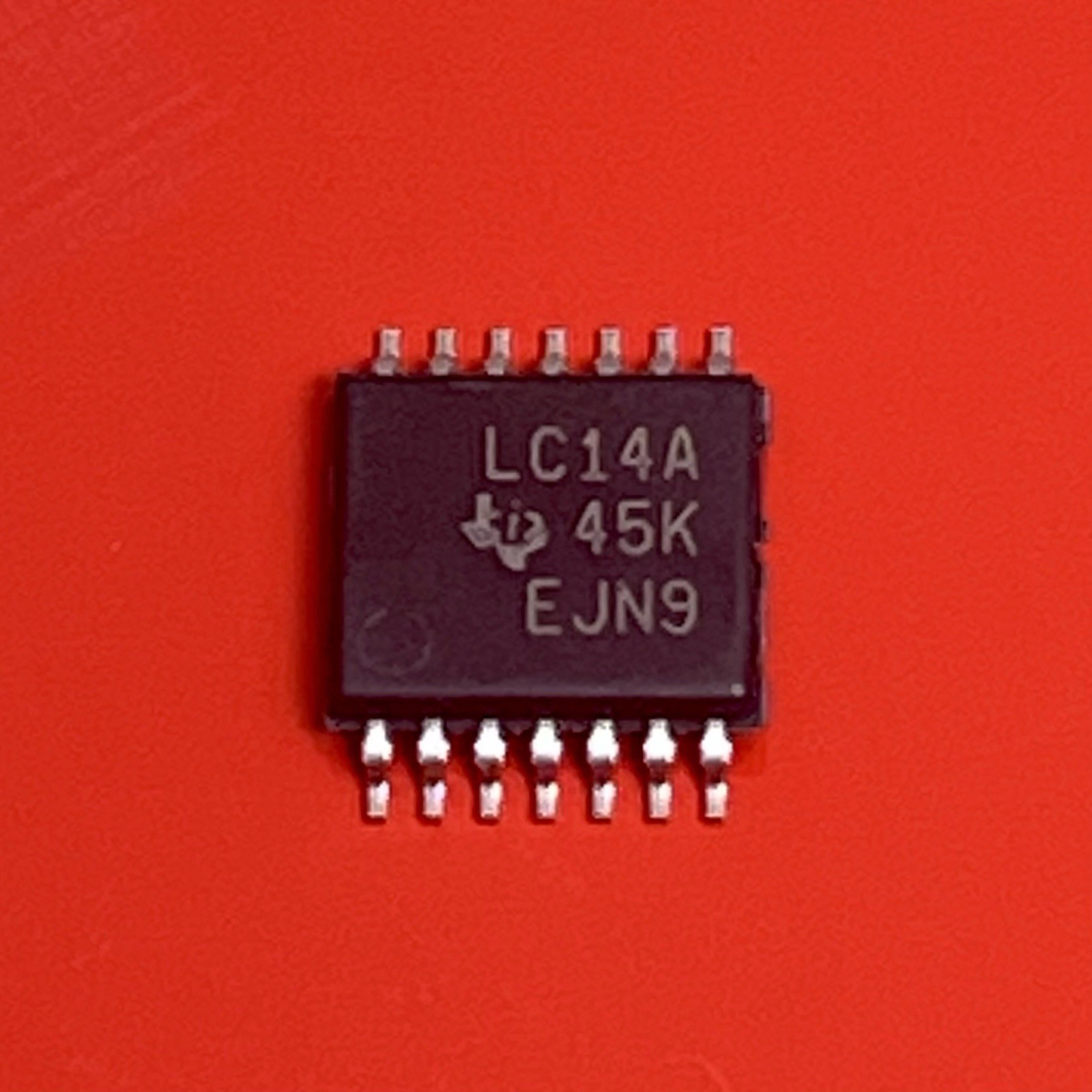 [3x] SN74LVC14A Texas Hex Schmitt Trigger Inverter SMD IC TSSOP-14