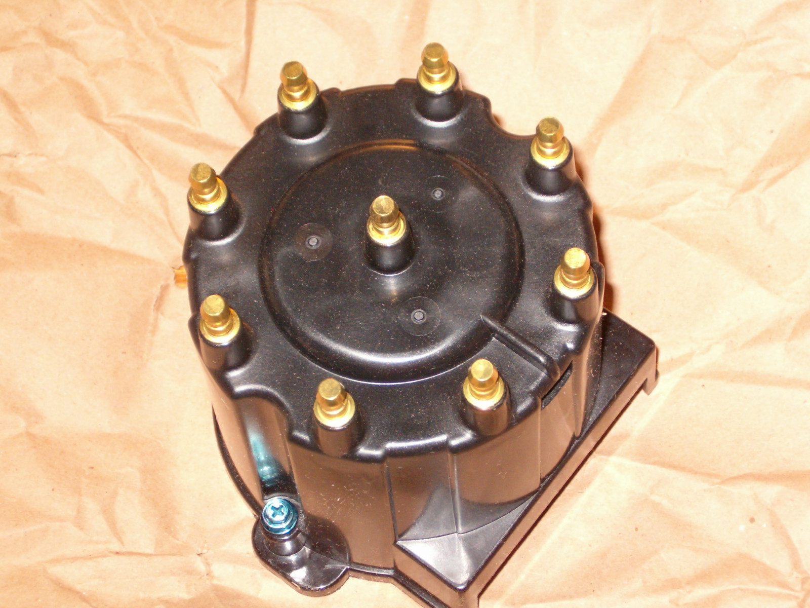 General Motors V8 Cap # 10496801 NIB Chevy GMC Cadillac, Pontiac, Oldsmobile V-8