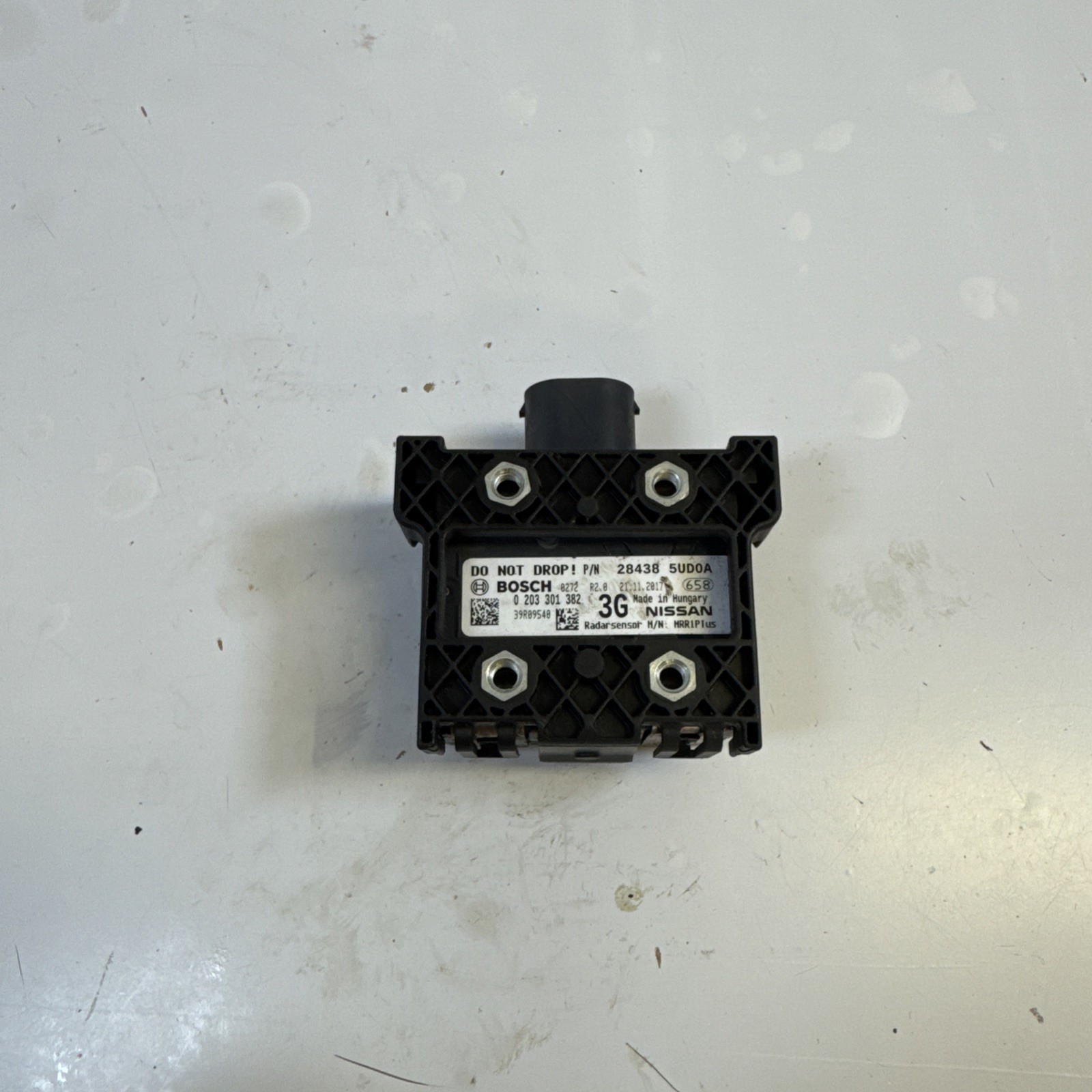 2016-2019 Nissan Sentra Cruise Control Distance Radar Sensor 28438-5UD0A OEM