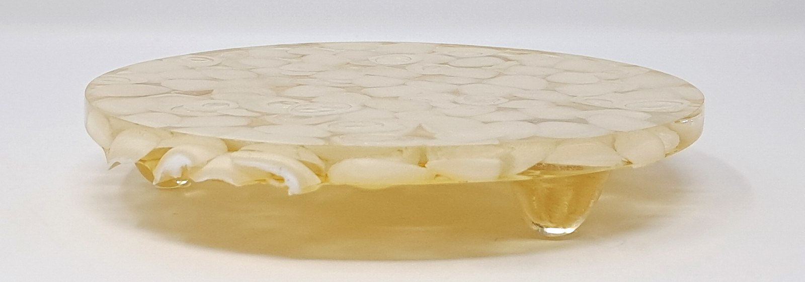 Resin Seashell Trivet 6" diameter white shells clear-ish stands 1" tall