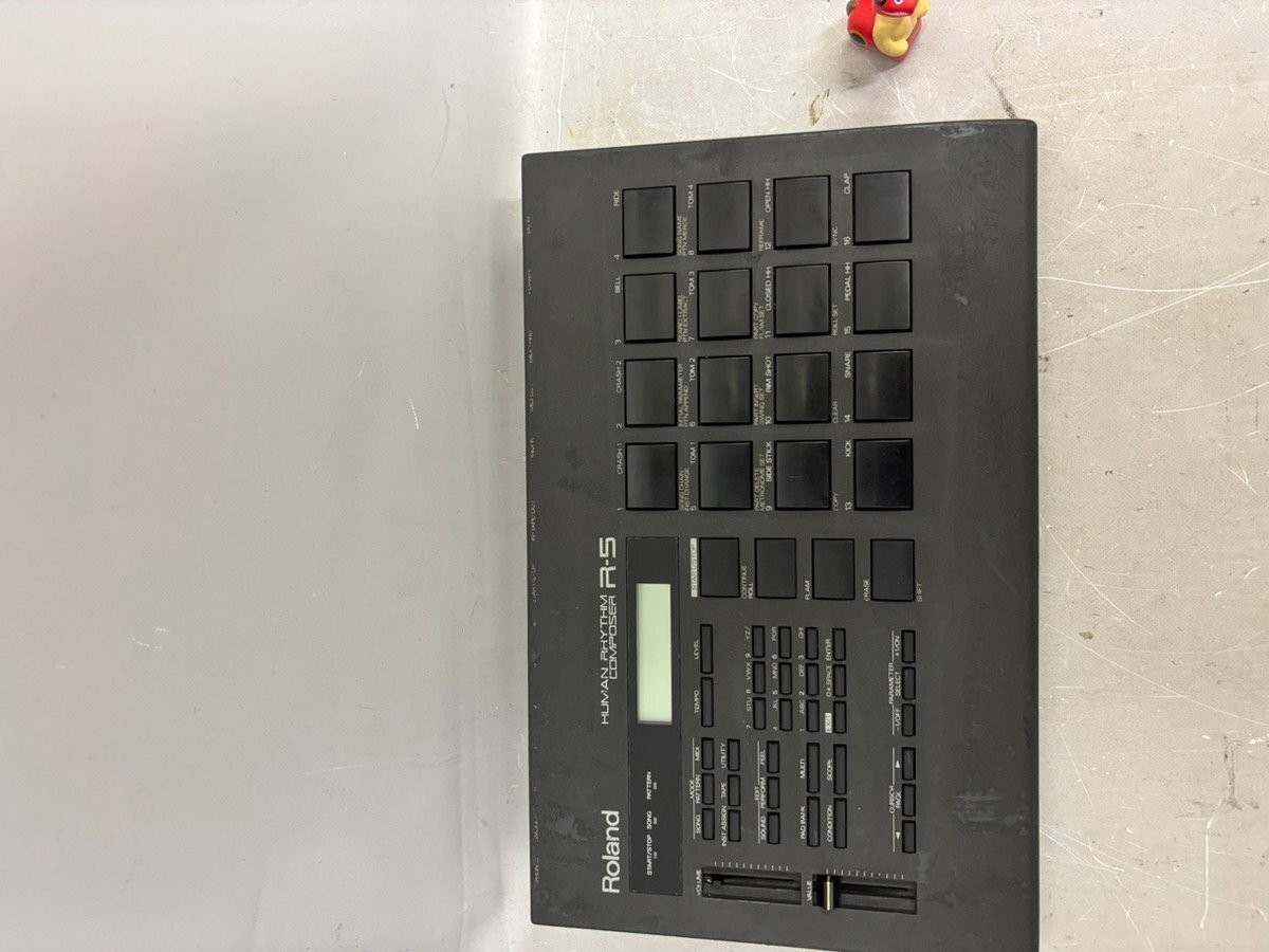 ROLAND R-5 HUMAN RHYTHM COMPOSER PROGRAMMABLE DRUM MACHINE #0002