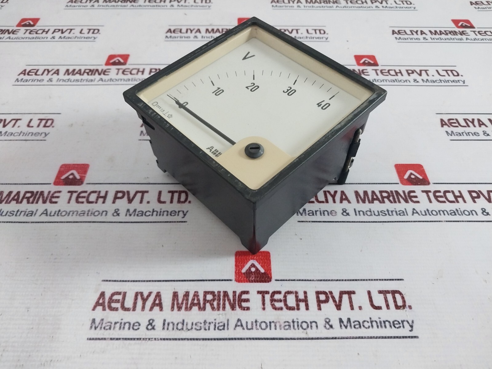 ABB 0-40 V Analog Voltmeter