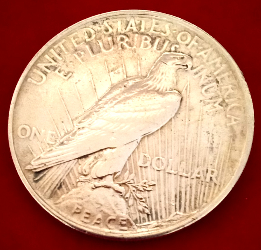 1922 Peace Dollar Coin - No mint mark - 90% Silver - 26.72 grams - Very Fine