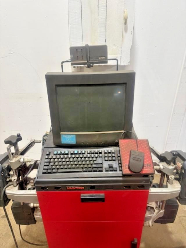 Hunter P 411M wheel alignment machine WITH EXTRA PARTS, MANUAL Read Description!