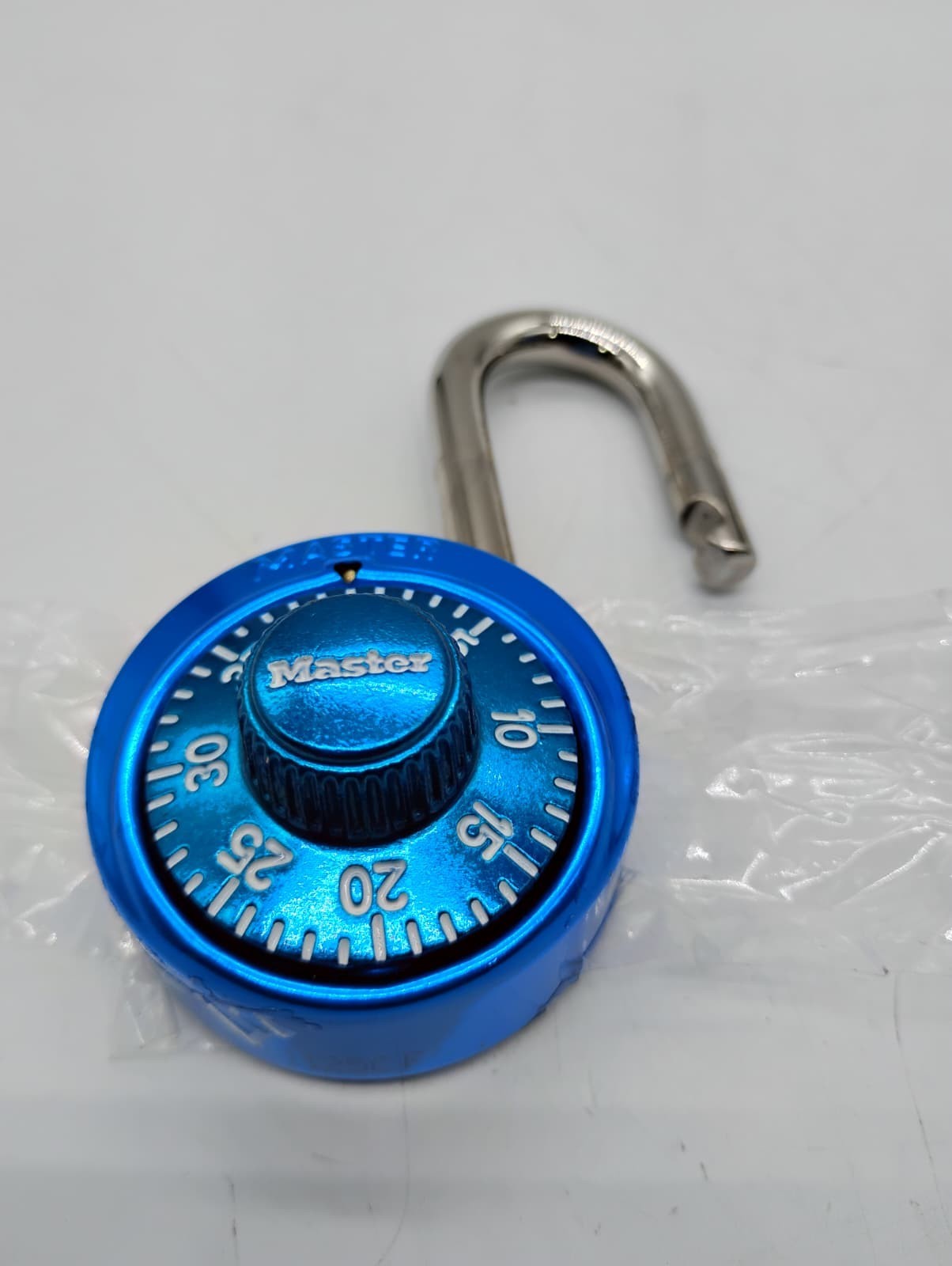 Master Lock 1530DCM Locker Combination Padlock Blue Dial School Gym Lock