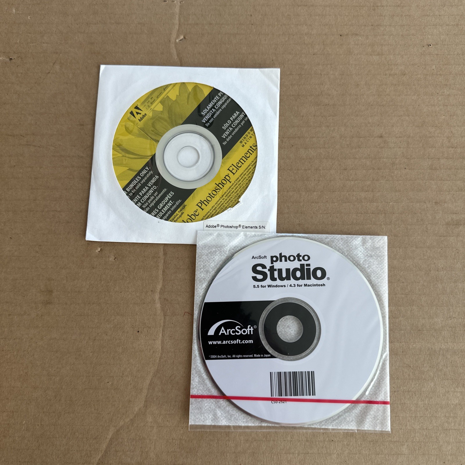 Adobe Photoshop Elements 2.0 CD W/ Serial Number + ArcSoft Studio 2004 Software