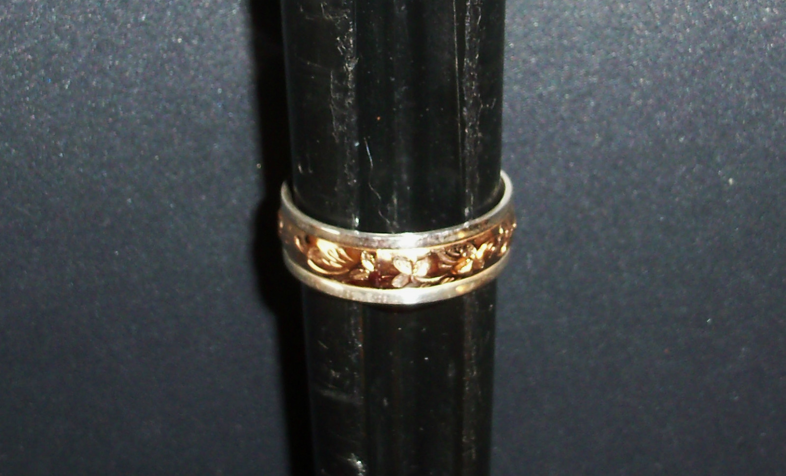 STERLING SILVER/GF FLOWERS/LEAVES 6MM BAND RING - SOME SIZES 5 - 13.5 AVAILABLE