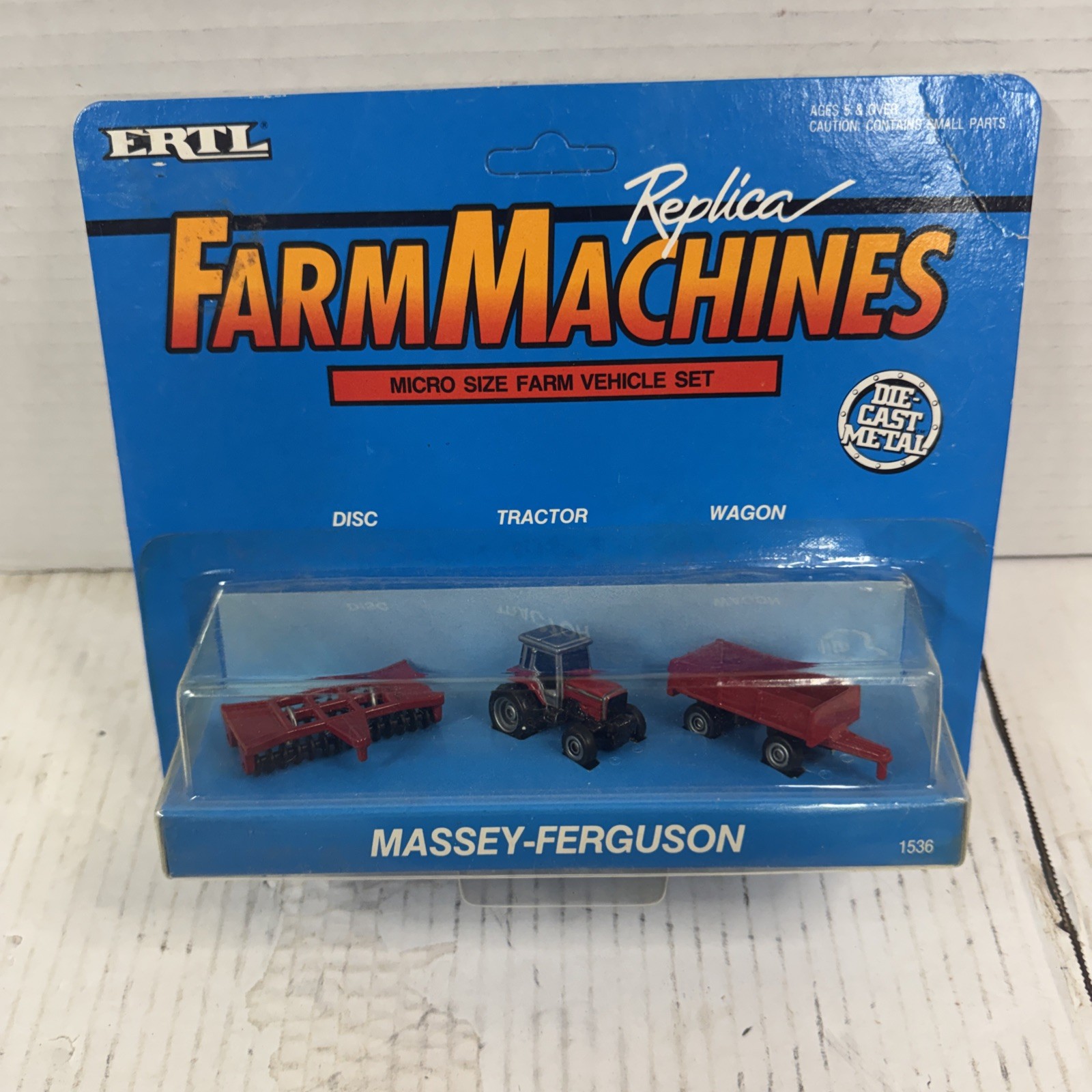 MASSEY FERGUSON Ertl Farm Machines Micro Size Farm Vehicle Set Sealed 1536