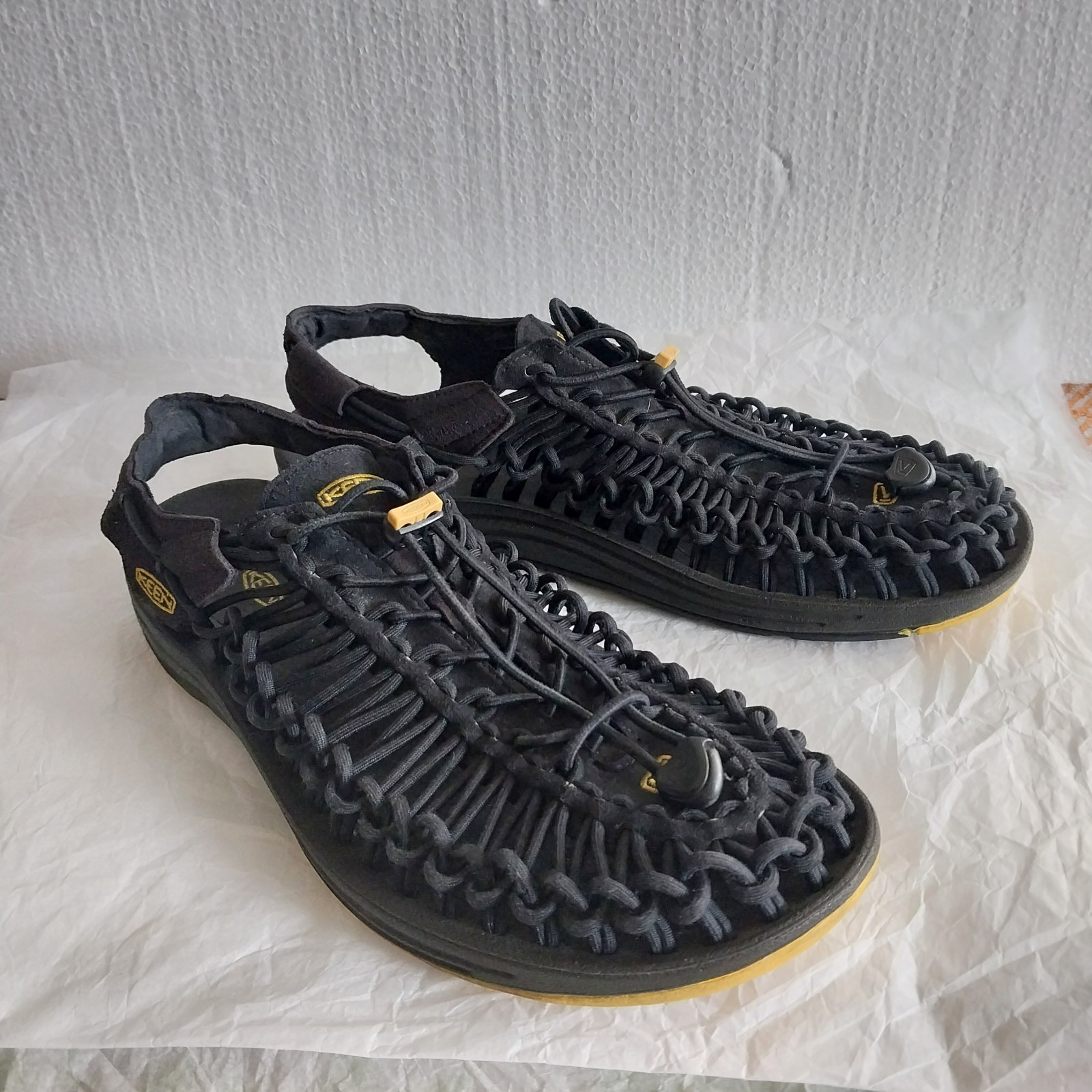 KEEN Uneek Sandals Men's Size 11.5 Braided Cord Fisherman Shoes Black 1012196
