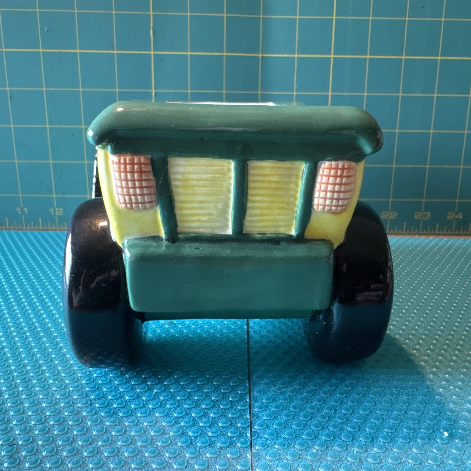 Napco *Tractor *Ceramic*Decorative Planter*Green /Yellow