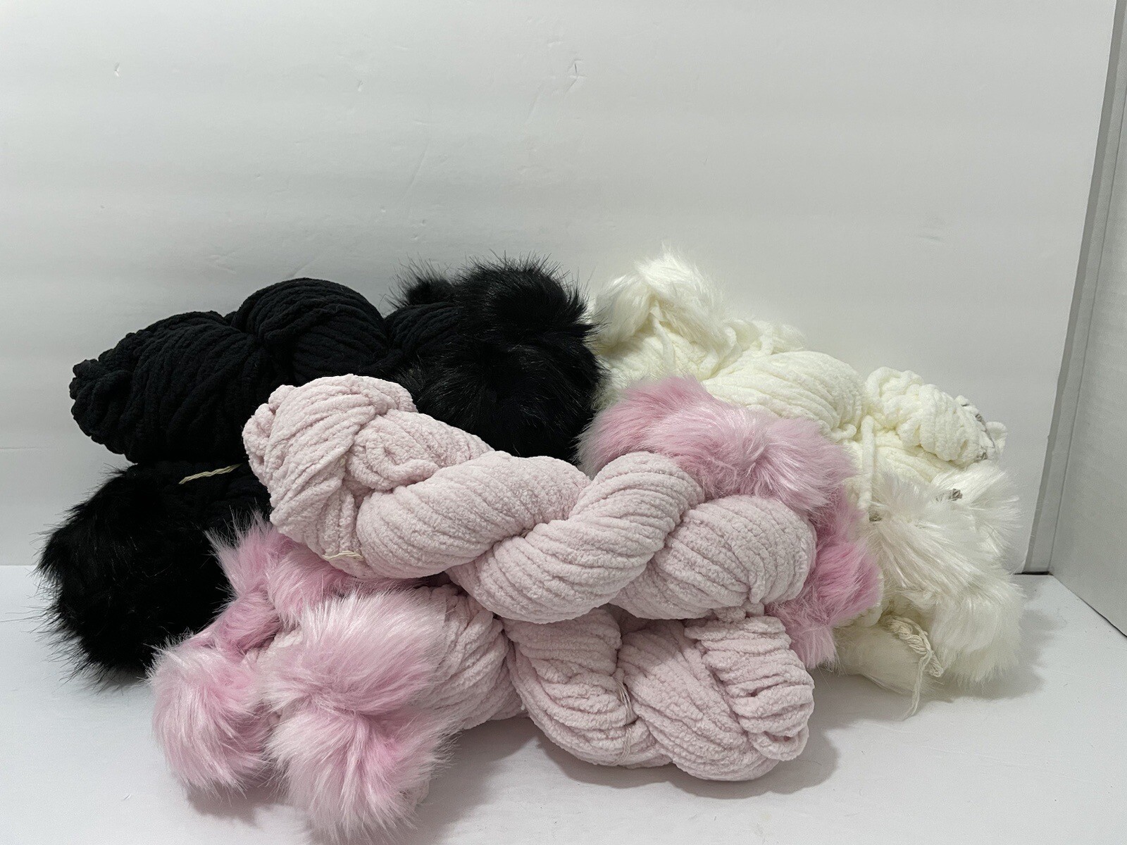 Hi-Lo Yarn Lot of 6  Skeins  With Faux Fur Pom Poms 2 Black  2 Pink 2 Cream