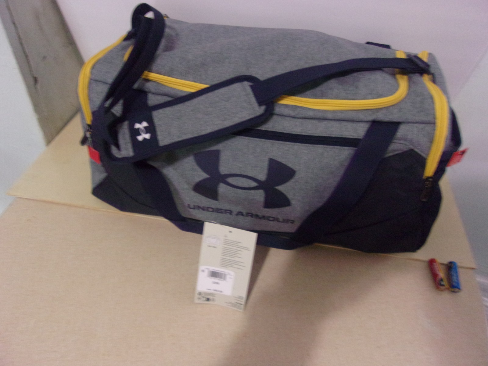 Under Armour Undeniable 5.0 Duffle Bag Gym Navy/Gray/Yellow 40L W/ Shoe Bag