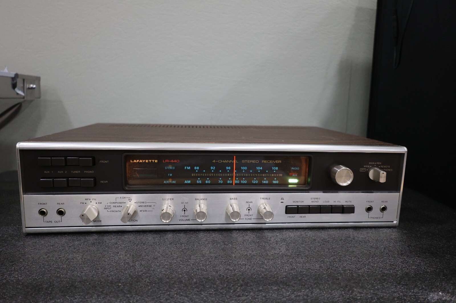 Lafayette Stereo Receiver Model LR-440 LIGHTS UP-  Working