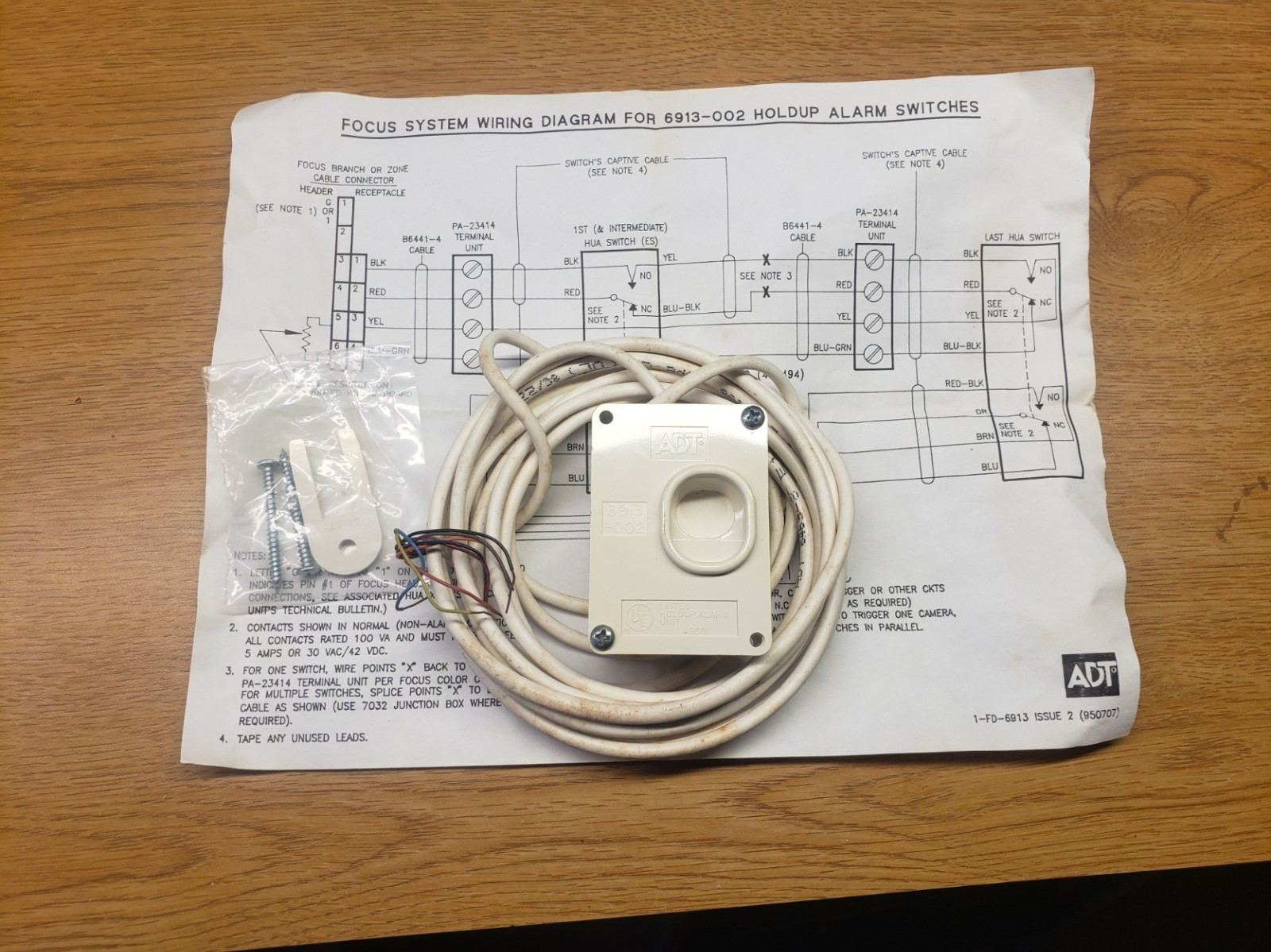 ADT Focus 6913-002 Holdup Alarm Switch **New/Unused no box