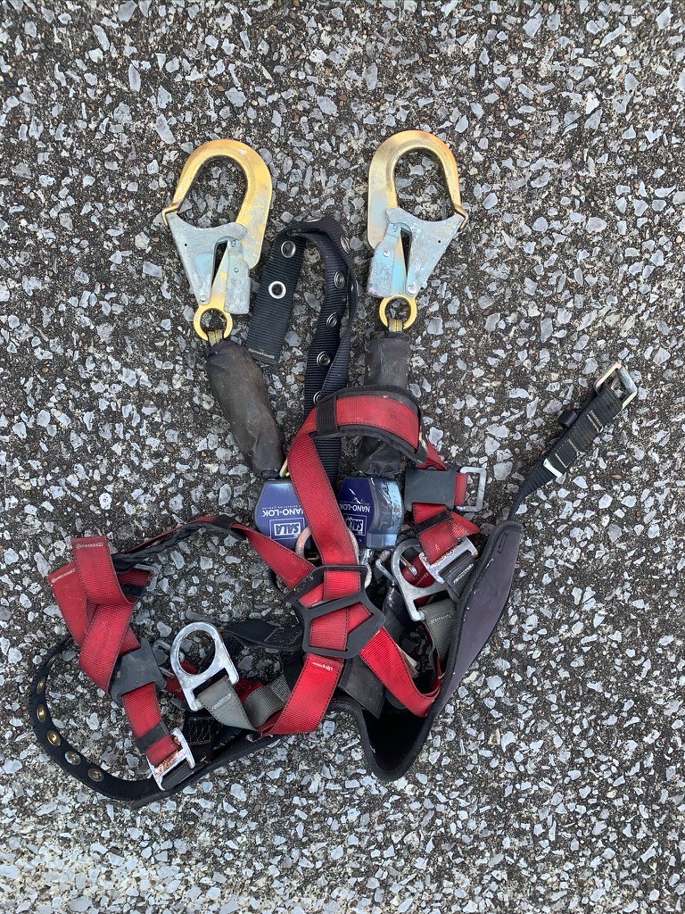 CAPITAL SAFETY 1191208 PROTECTA PRO SAFETY HARNESS w/  TWO 6 Foot Yo Yos