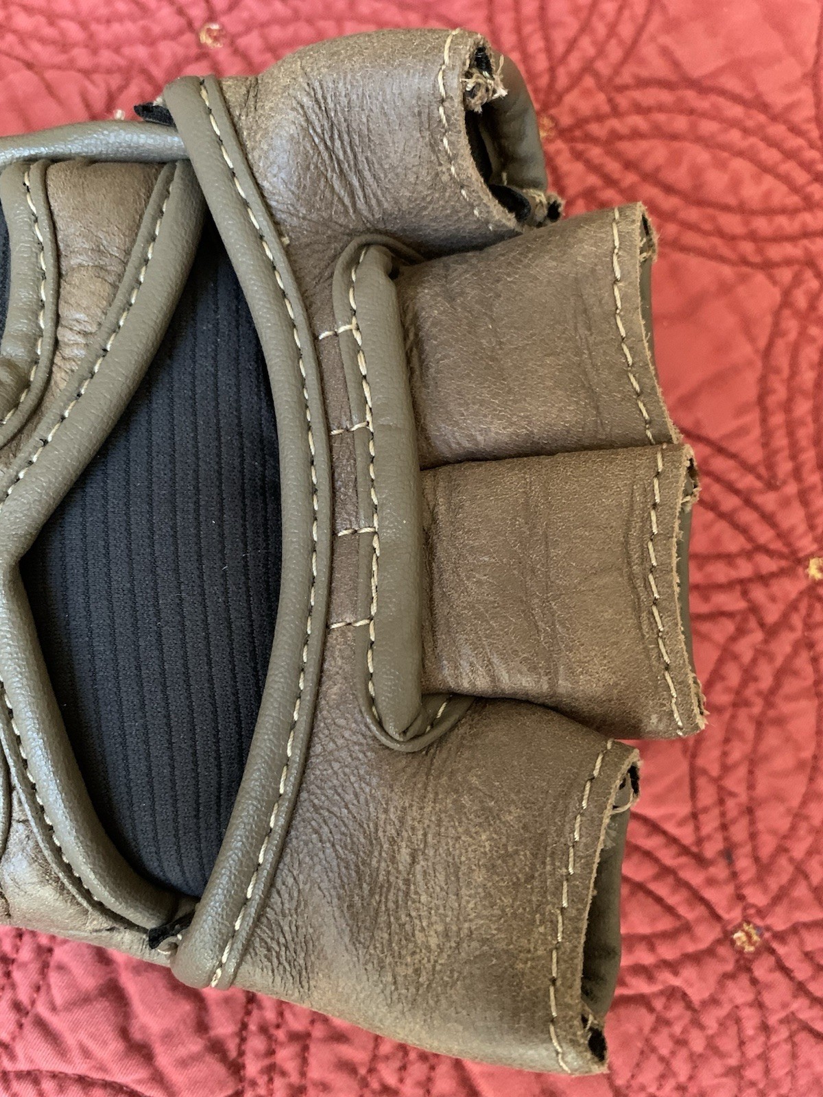 Hayabusa T3 4oz MMA Gloves, Size MEDIUM