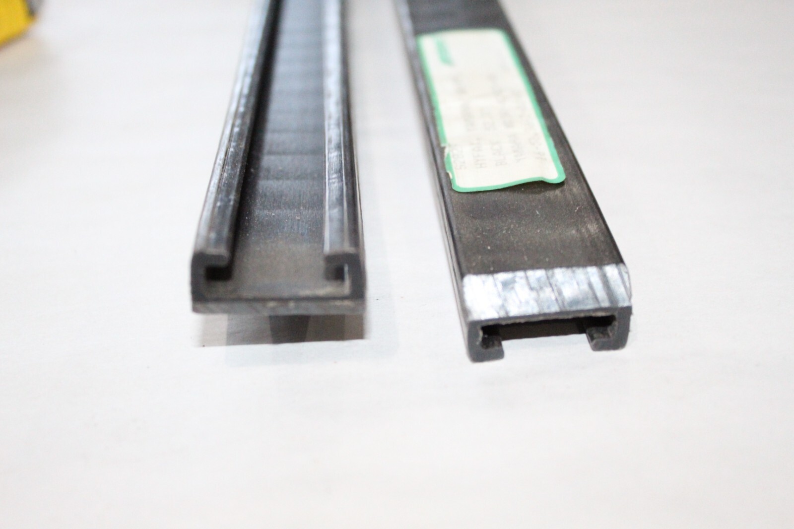 (Pair) Garland BLACK Hyfax Slides 16-5236-1-01-01 Profile 16 Yamaha 52.36"