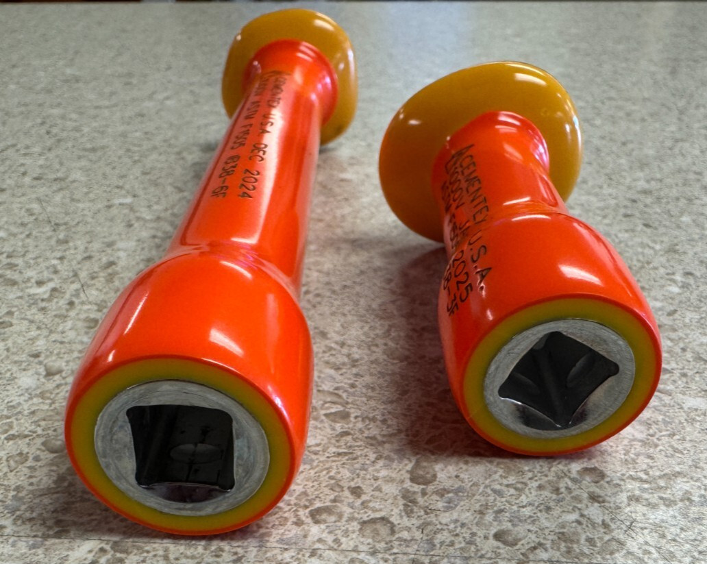 Cementex insulated tools ratchet/socket set IR38-LCSD w/ Extensions And Sockets