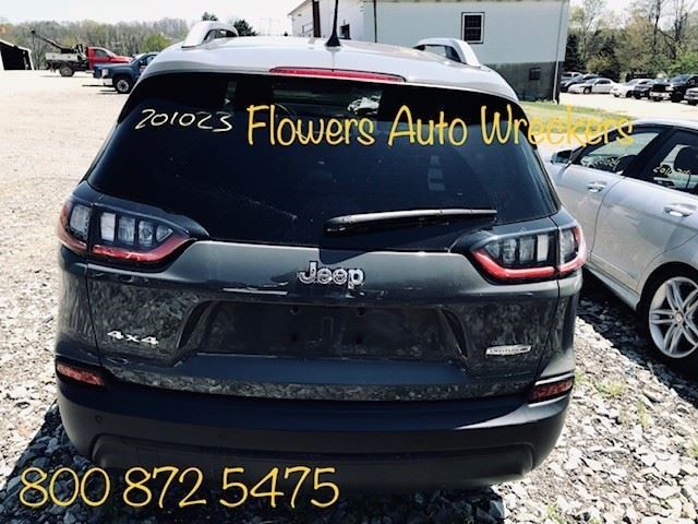 CHEROKEE 2019 Camera/Projector 717198