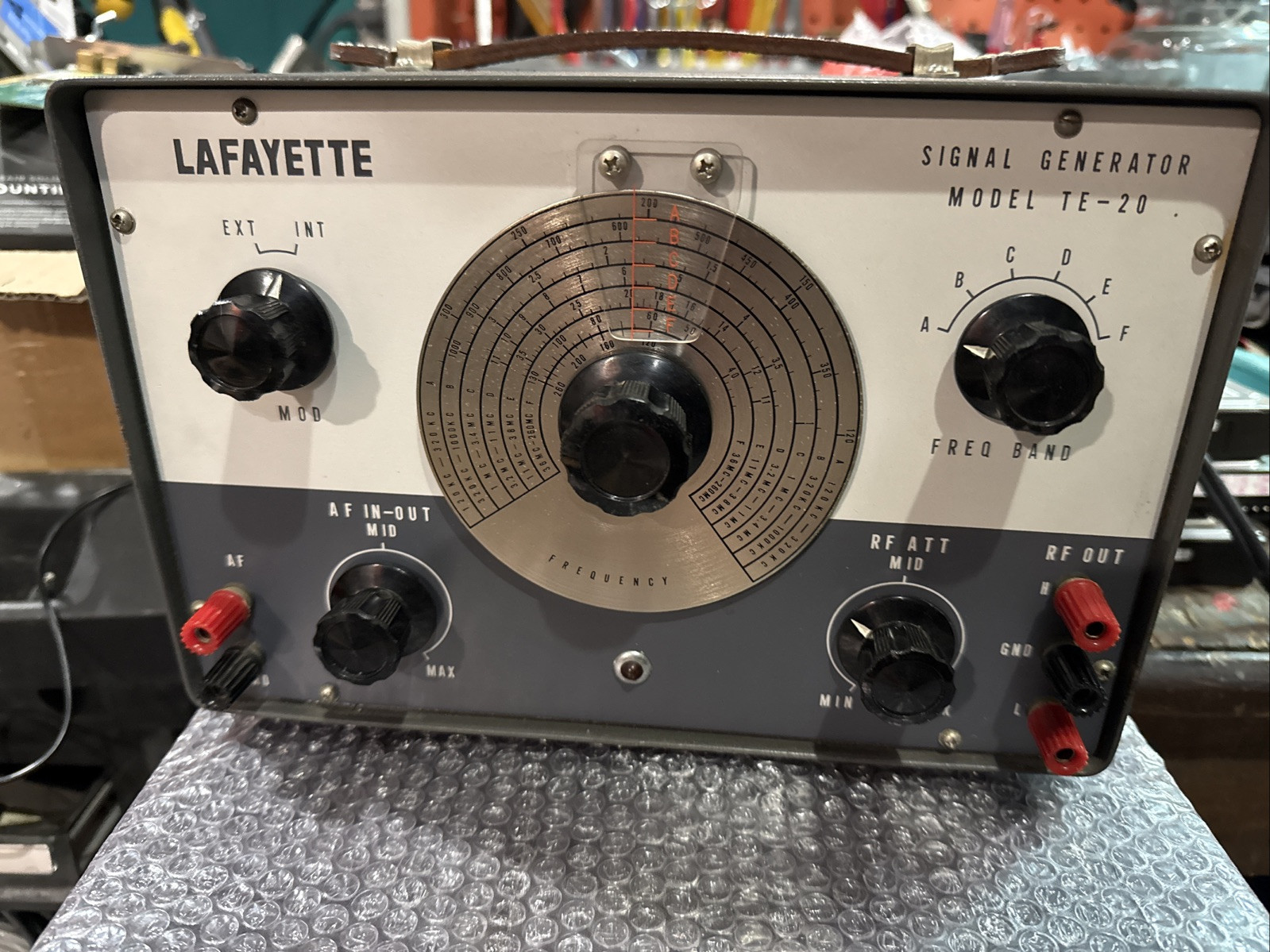 Lafayette Signal Generator Model TE-20 Vintage