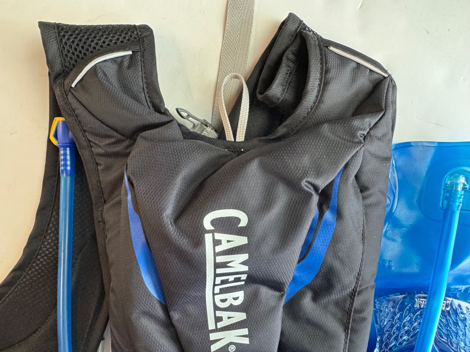 CamelBak Octane Dart Hydration Pack 50oz Black Hiking Camel Back Bak Backpack