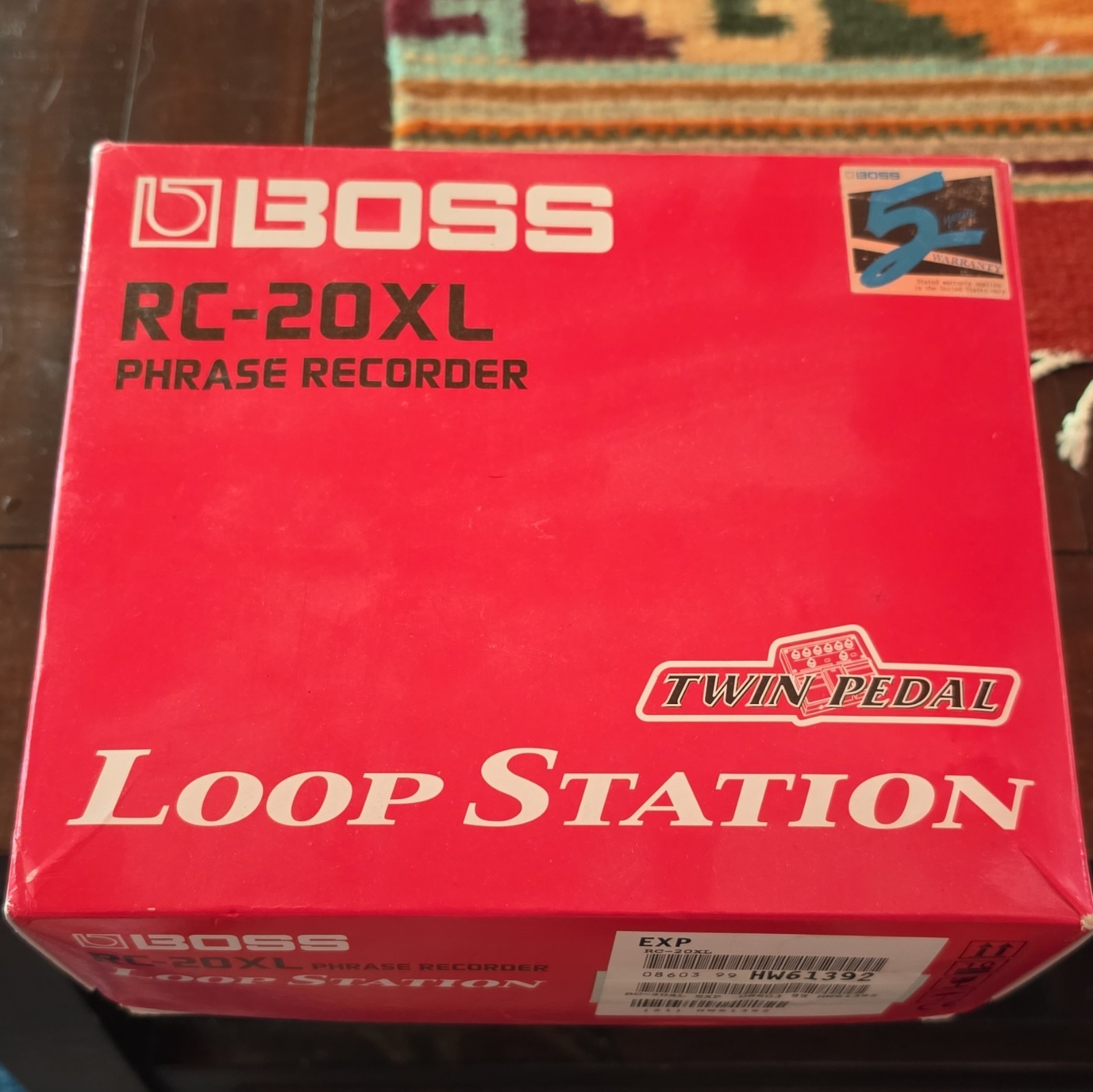 BOSS RC-20XL Loop Station Digital Twin Pedal Looper for Guitar/Bass/Mic.