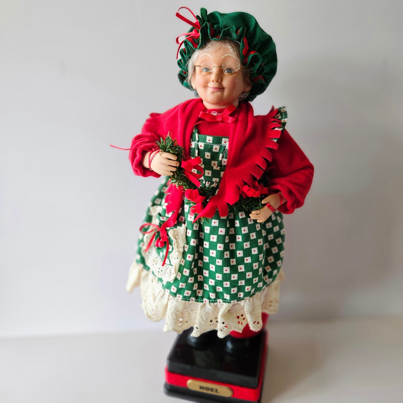 Vtg Crestone Products 1991 Mrs Claus 16in Figure - Plays Christmas Songs TESTED