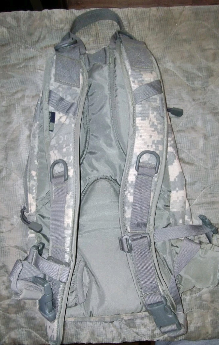 Camelback US Military Hydration System Carrier ACU Used condition