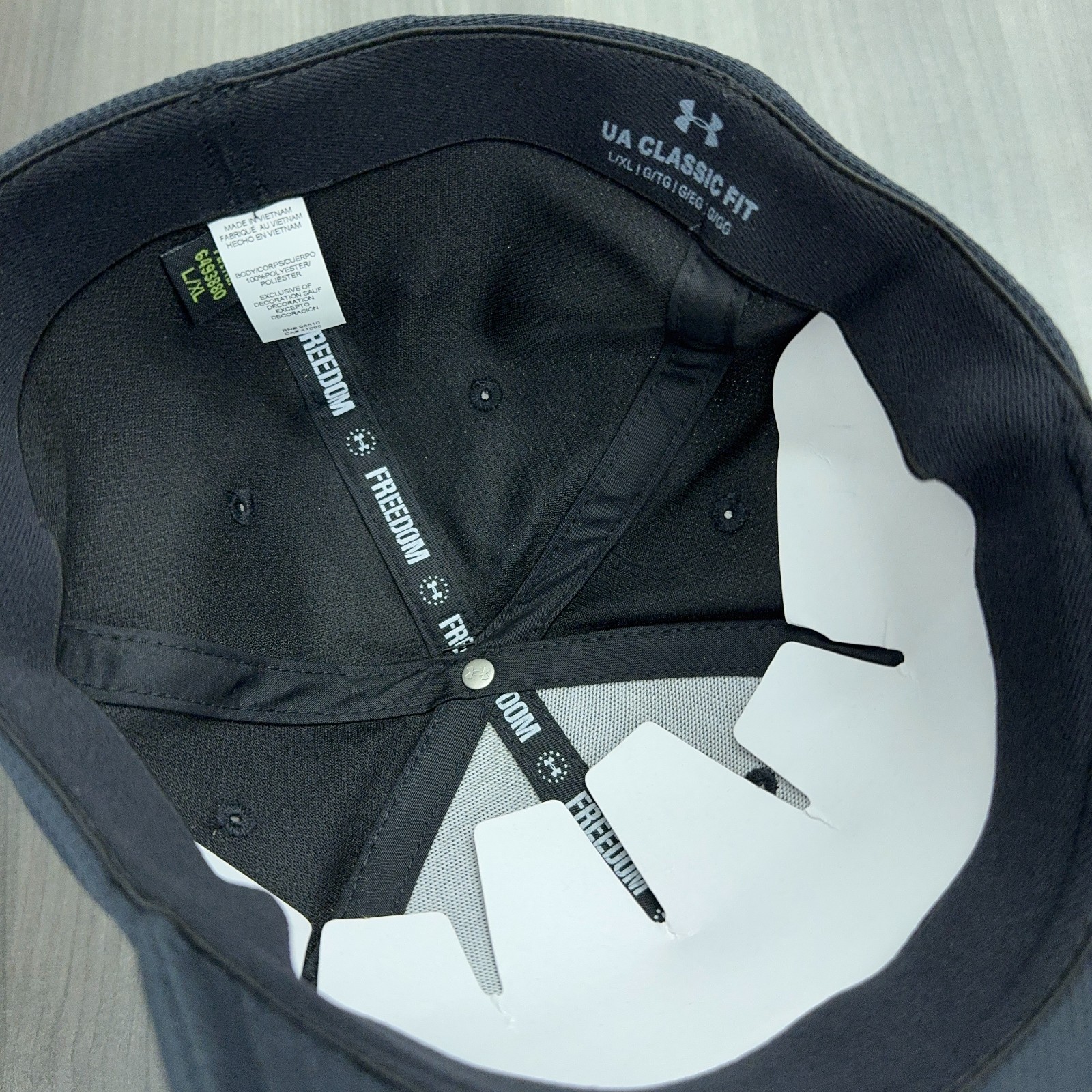 Under Armour Freedom Fitted UA Classic-Fit Hat 1311427-001 Size L/XL NEW