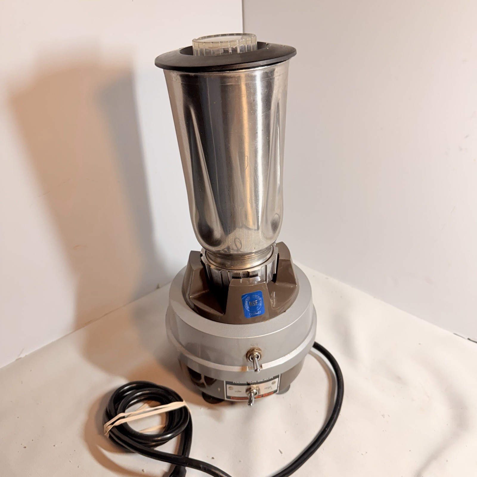 Hamilton Beach 909-2 Commercial Bar Mixer Blender Stainless Working