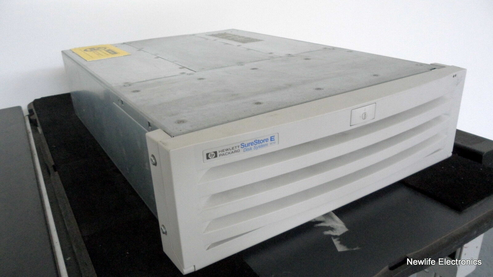HP A5272-62001 SureStore E Sc10 Disk Enclosure