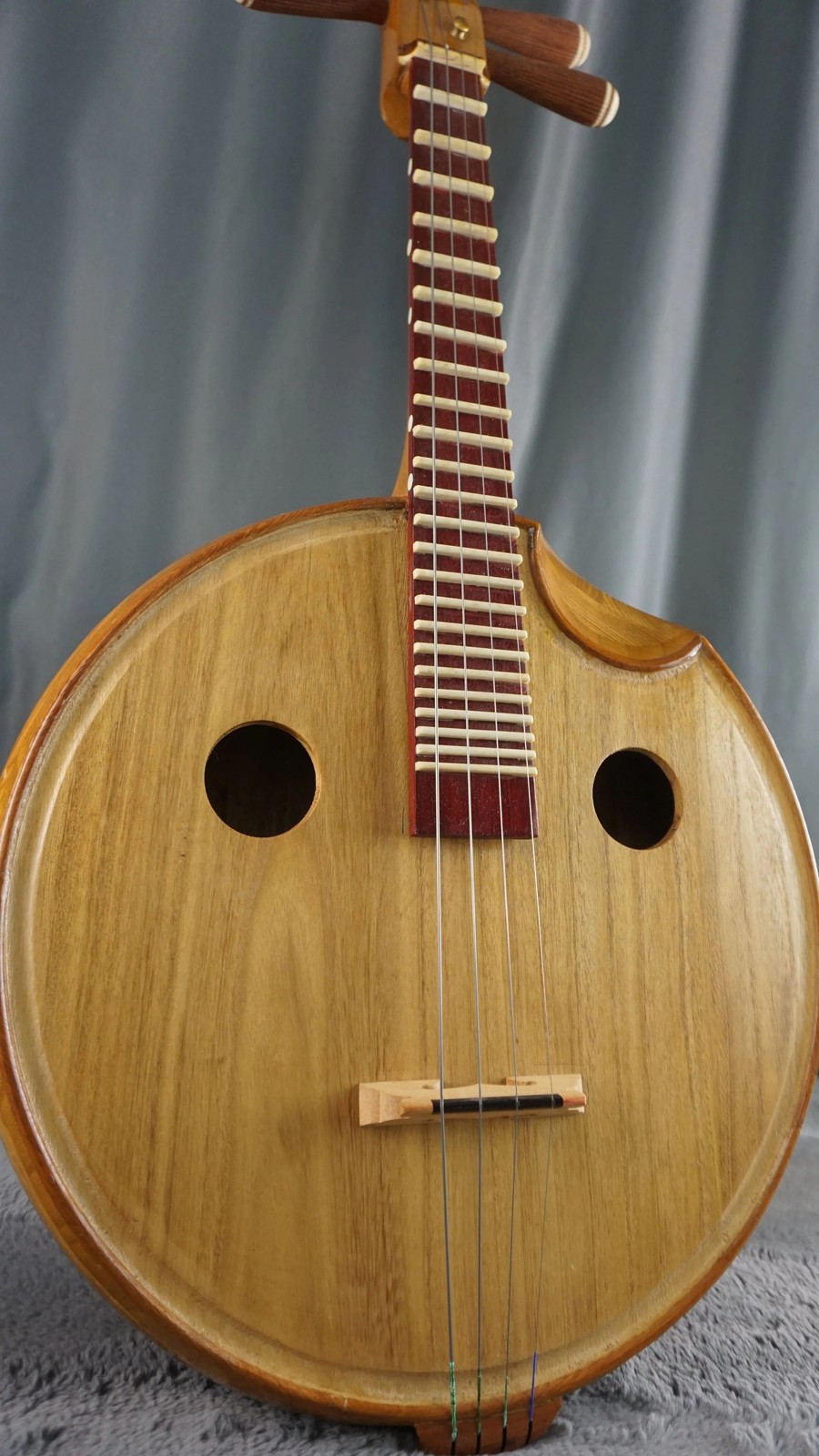 Handmade Chinese Zhongruan (中阮) – 4-String Traditional Lute – Bone Frets w/ Case