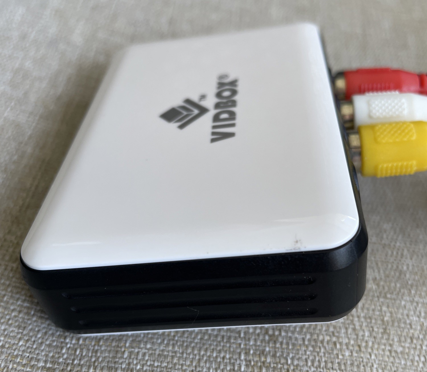 Vidbox VCDE8 Video Conversion VHS Beta 8mm Camcorder Tapes Convert to DVD for PC