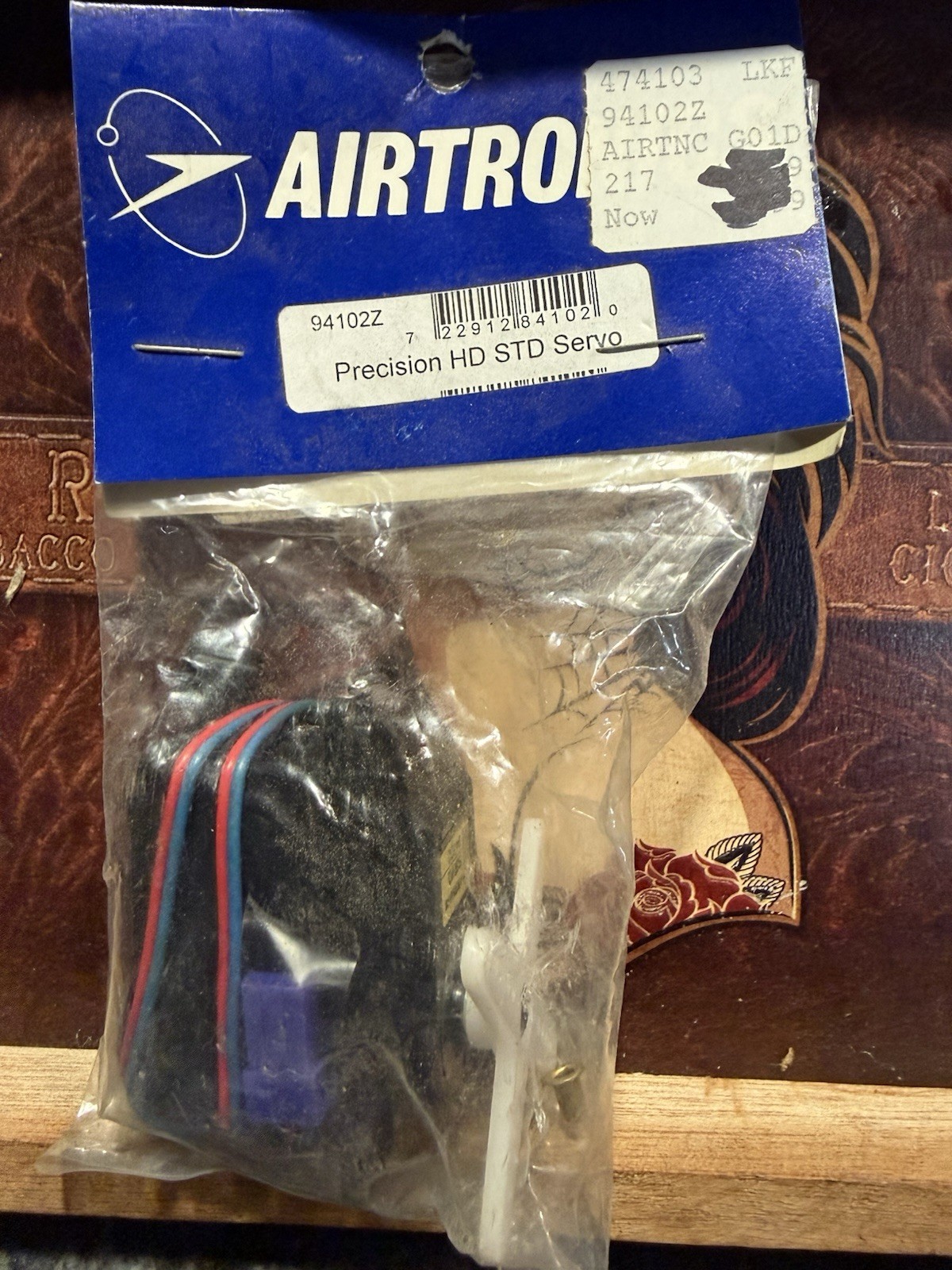 Airtronics 94102Z HD STD Servo  474103 NOS!! Steering / Throttle RC10GT