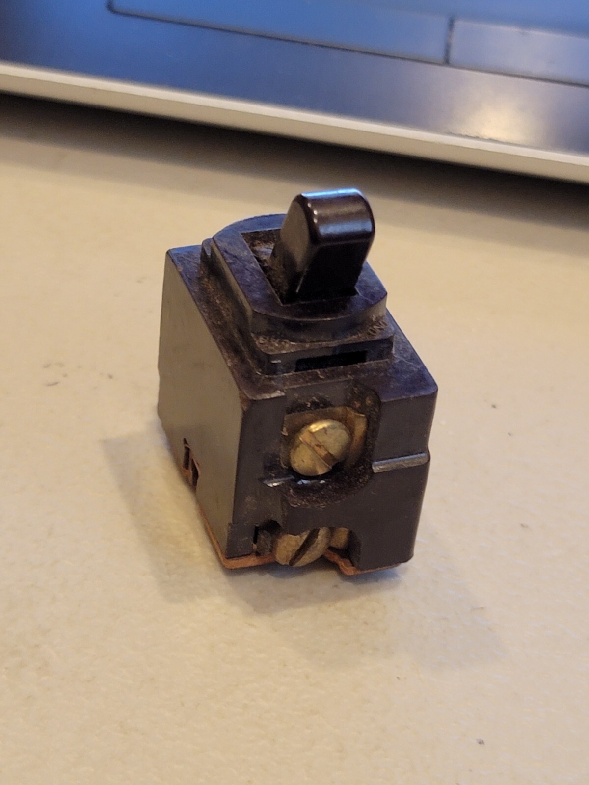 BROWN 2-Pole  Toggle SWITCH P&S Brand  NOS  As shown