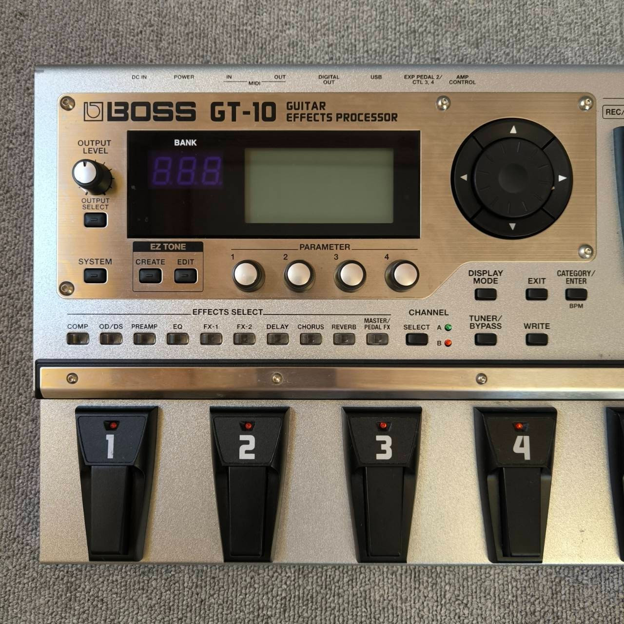 BOSS GT-10 Electric Guitar Multi Effects Pedal Effects Unit With AC Adapter