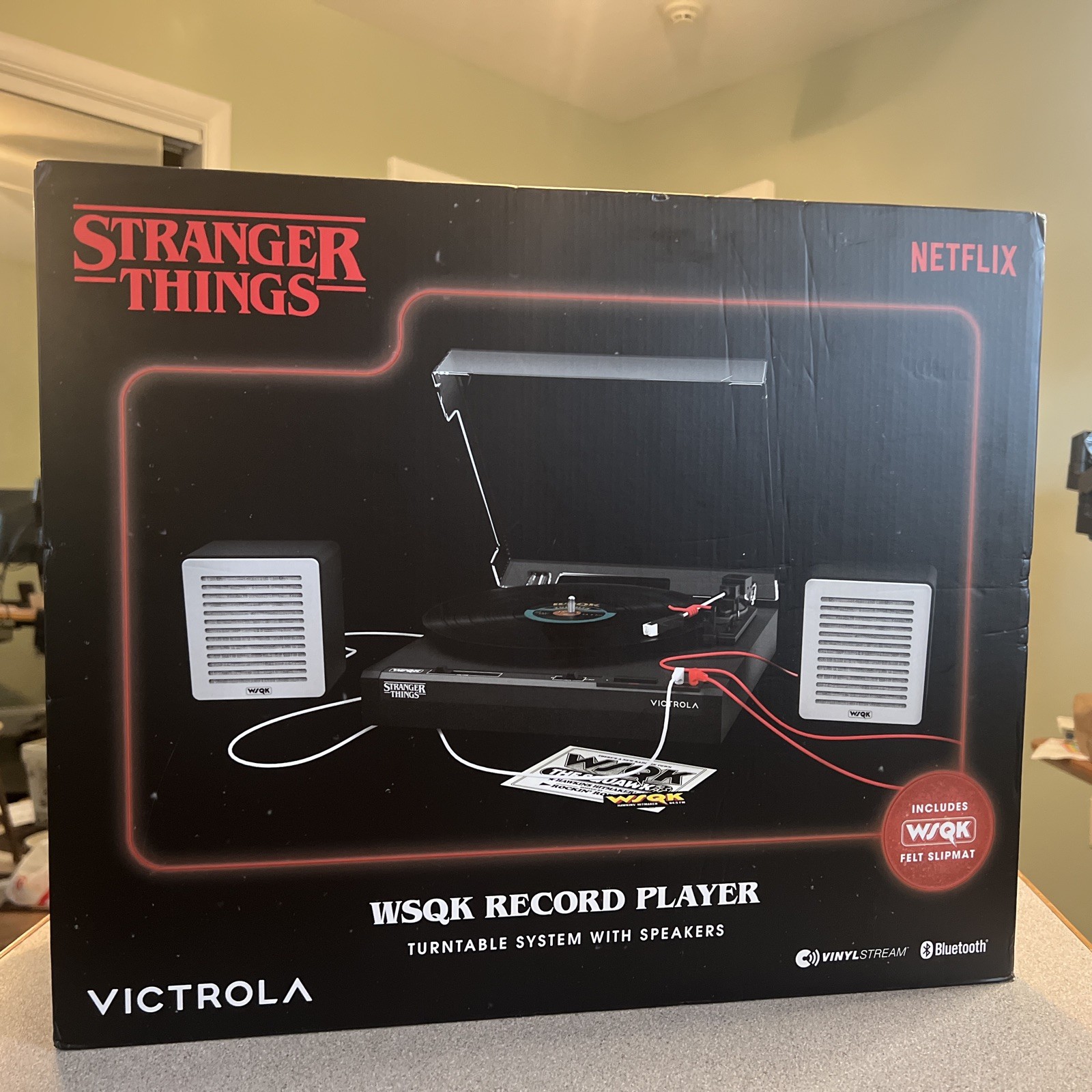 STRANGER THINGS Victrola WSQK Record Player With Speakers Bluetooth NEW SEALED