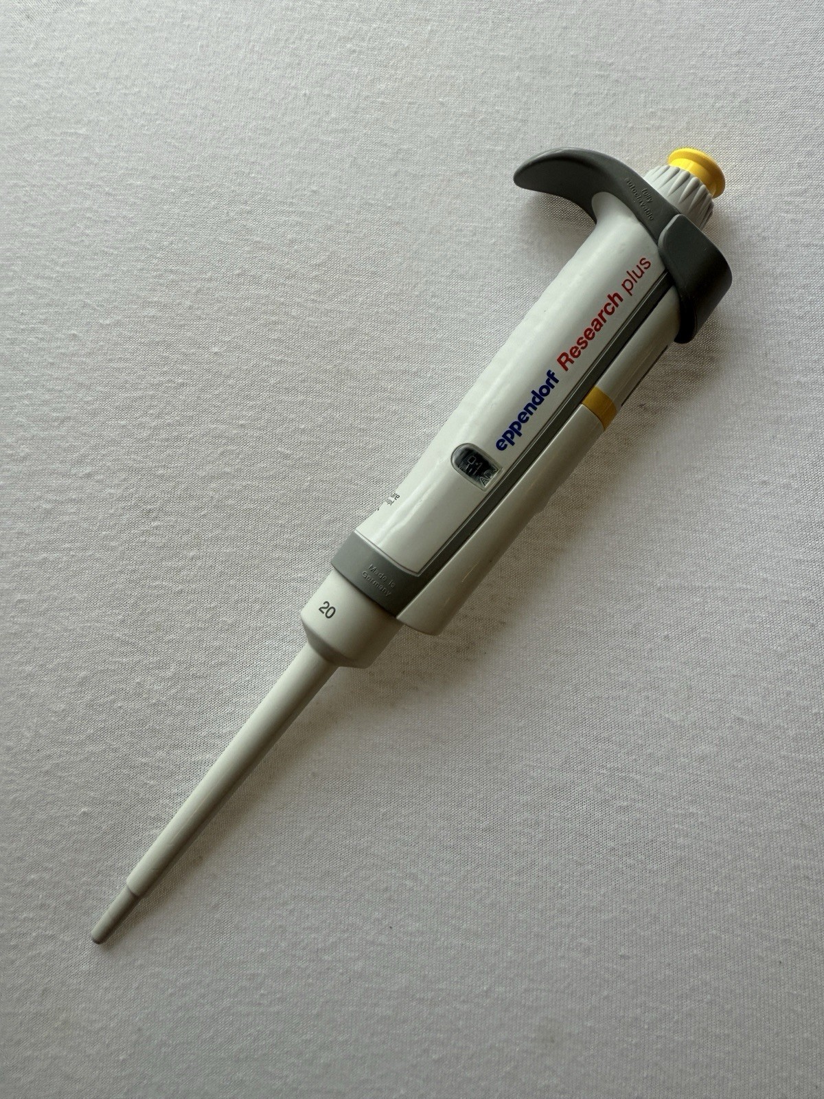 Eppendorf Research Plus ~ 20 ~ 2-20ul ~ Single Channel ~ Calibrated ~ Used