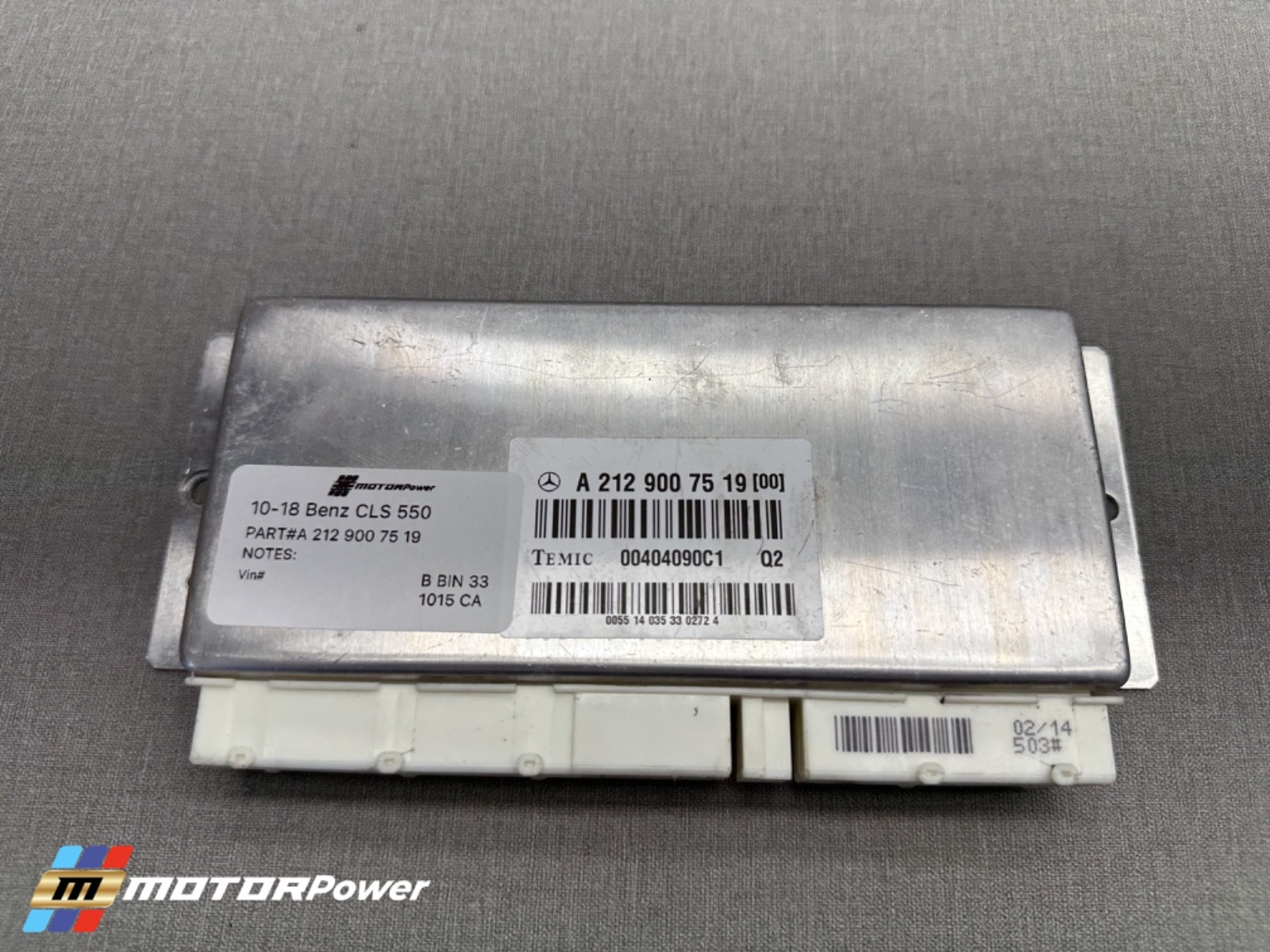 10-18 Mercedes Benz W218 CLS550 Air Suspension Airmatic Control Module Genuine