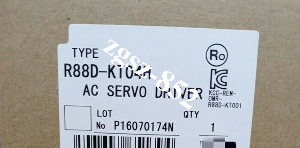 NEW Omron AC R88D-KT04H Servo Driver