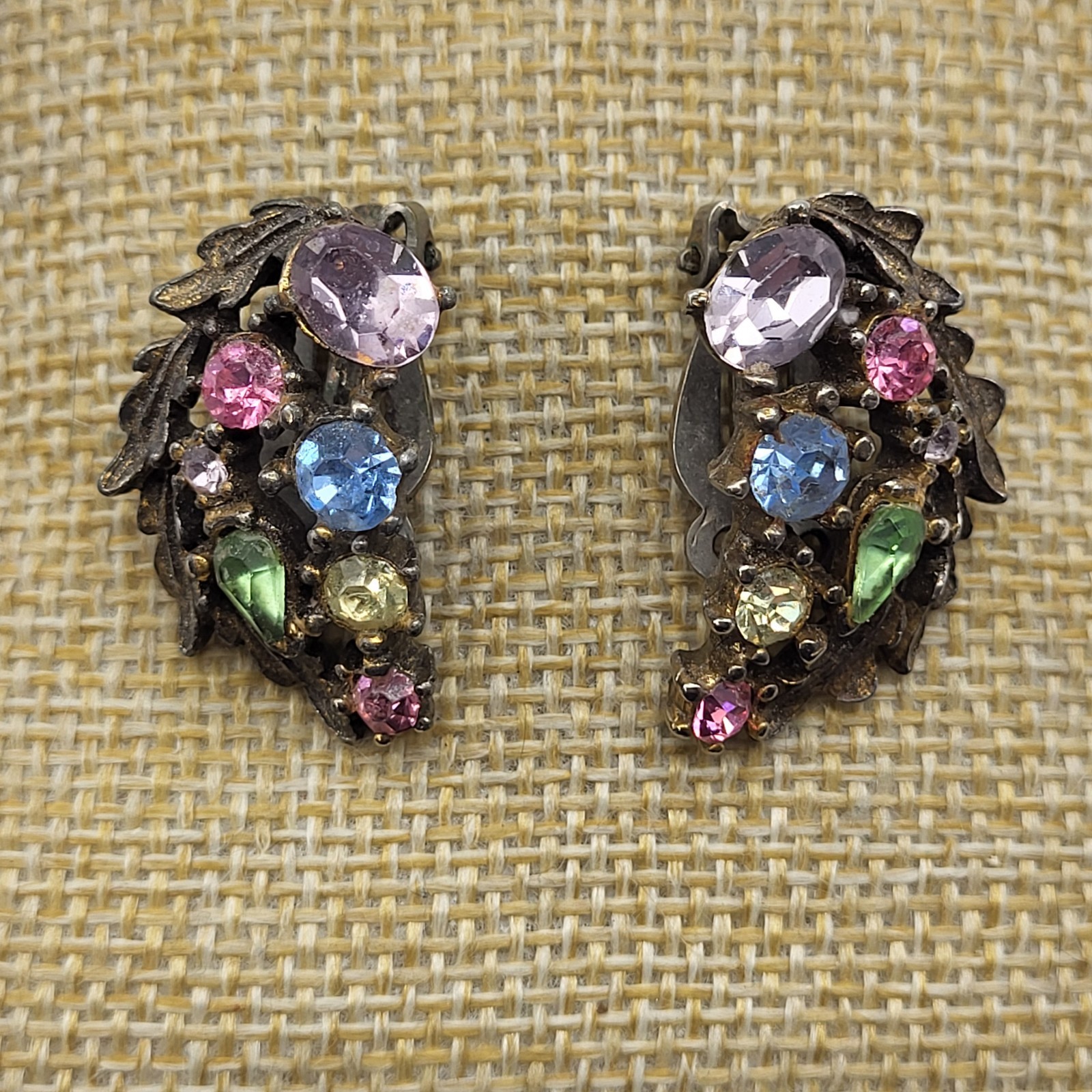 Lovely vintage Lisner signed clip earrings rhinestone spring colors whimsical