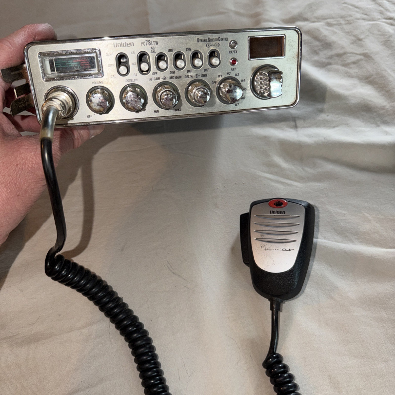 Vintage Working Uniden PC78LTW Dynamic Squelch Control Truck Tractor CB Radio
