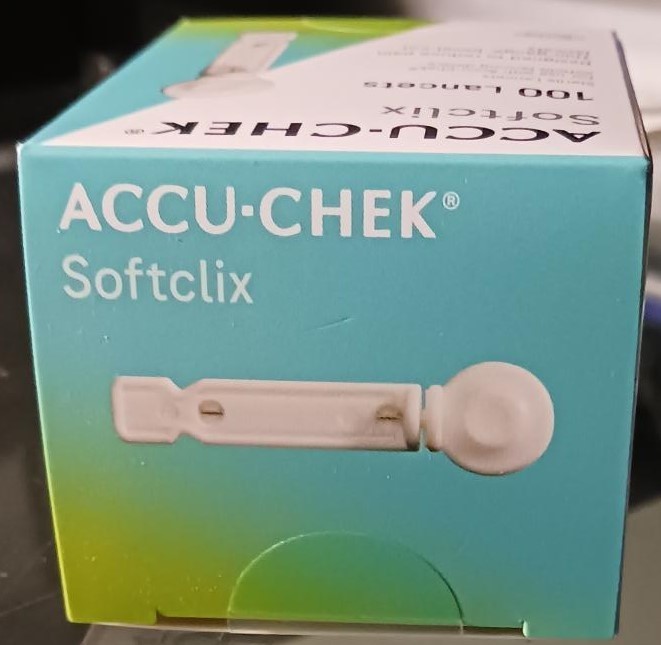 Accu-chek softclix 100 Lancets, Free delivery
