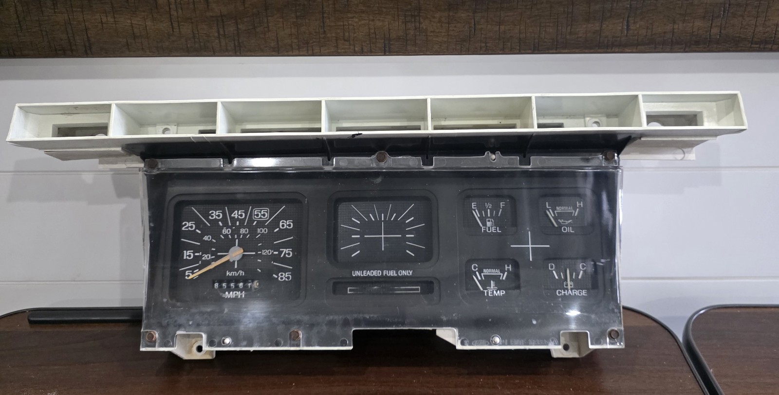1980-1986 Ford F150 F250 F350 Bronco Speedometer Instrument Gauge Cluster