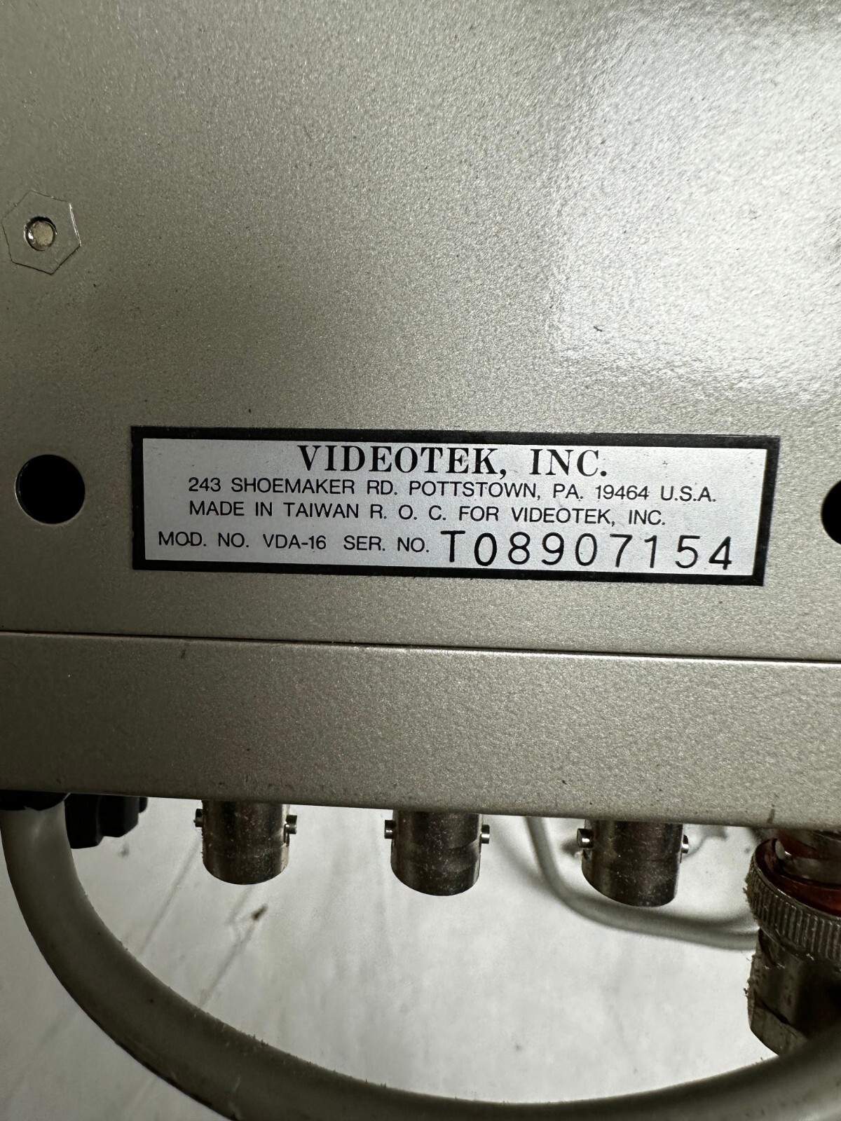 Videotek VDA-16 Video Distribution Amplifier