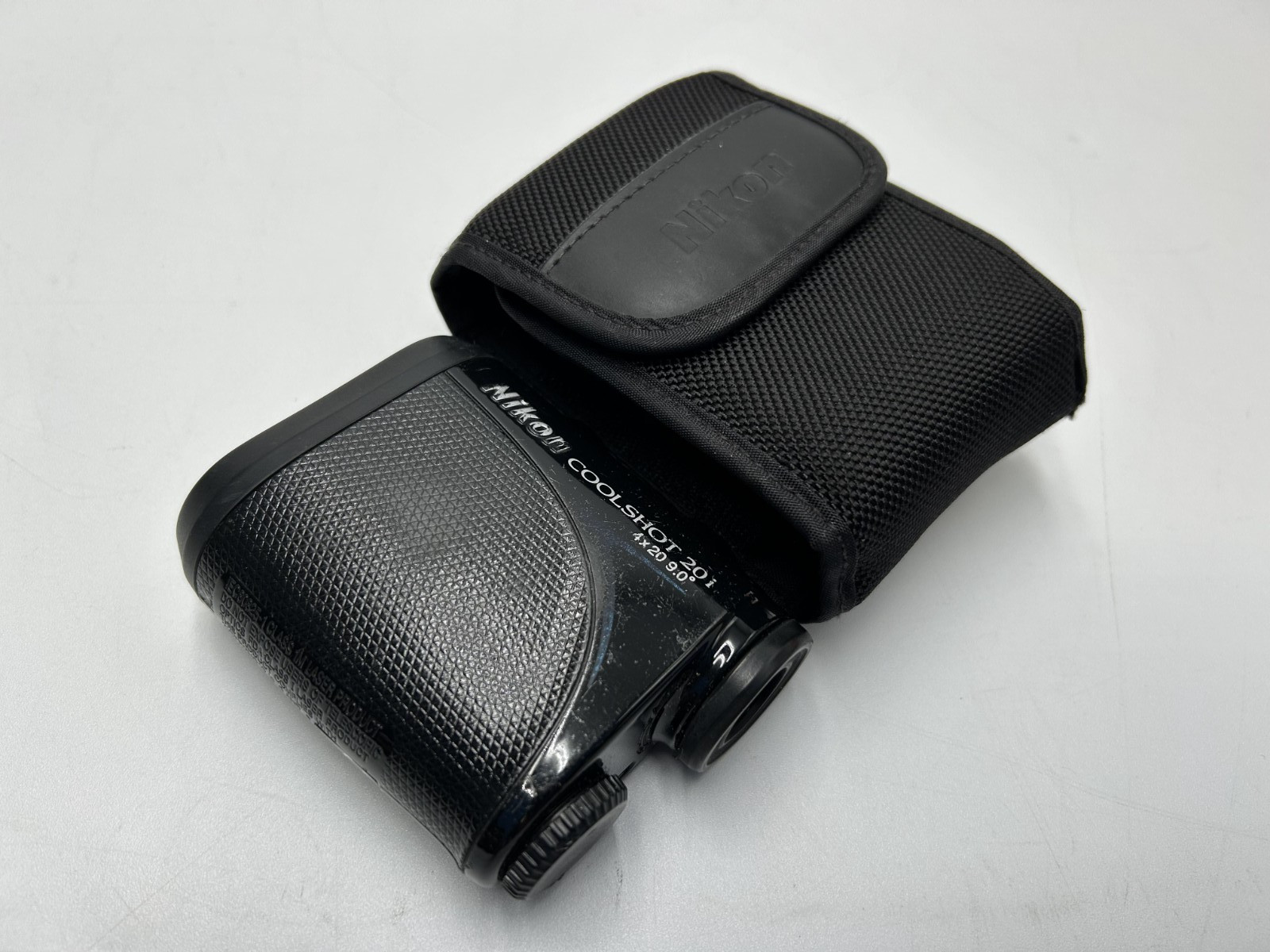 Nikon Coolshot 20i Range Finder and Case BUNDLE (C-102)