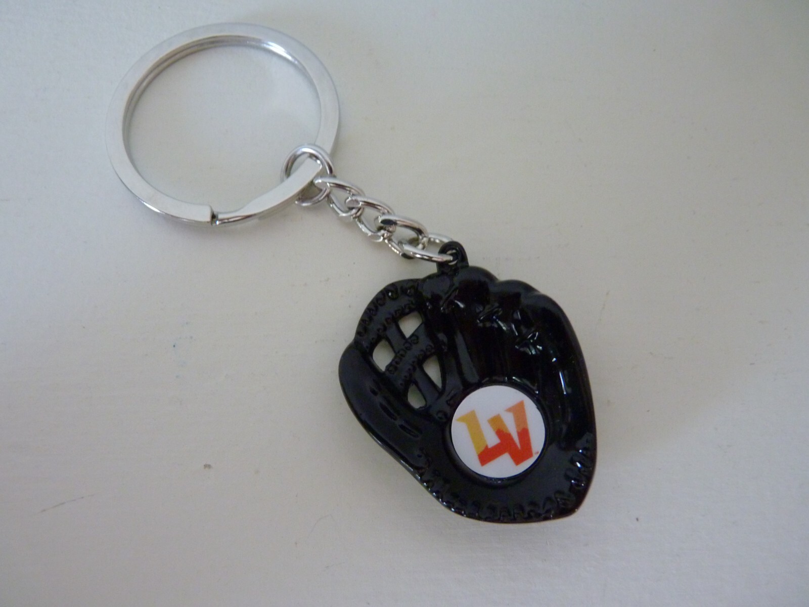 Las Vegas Aviators Keychain Black Metal Baseball Mitt 4"