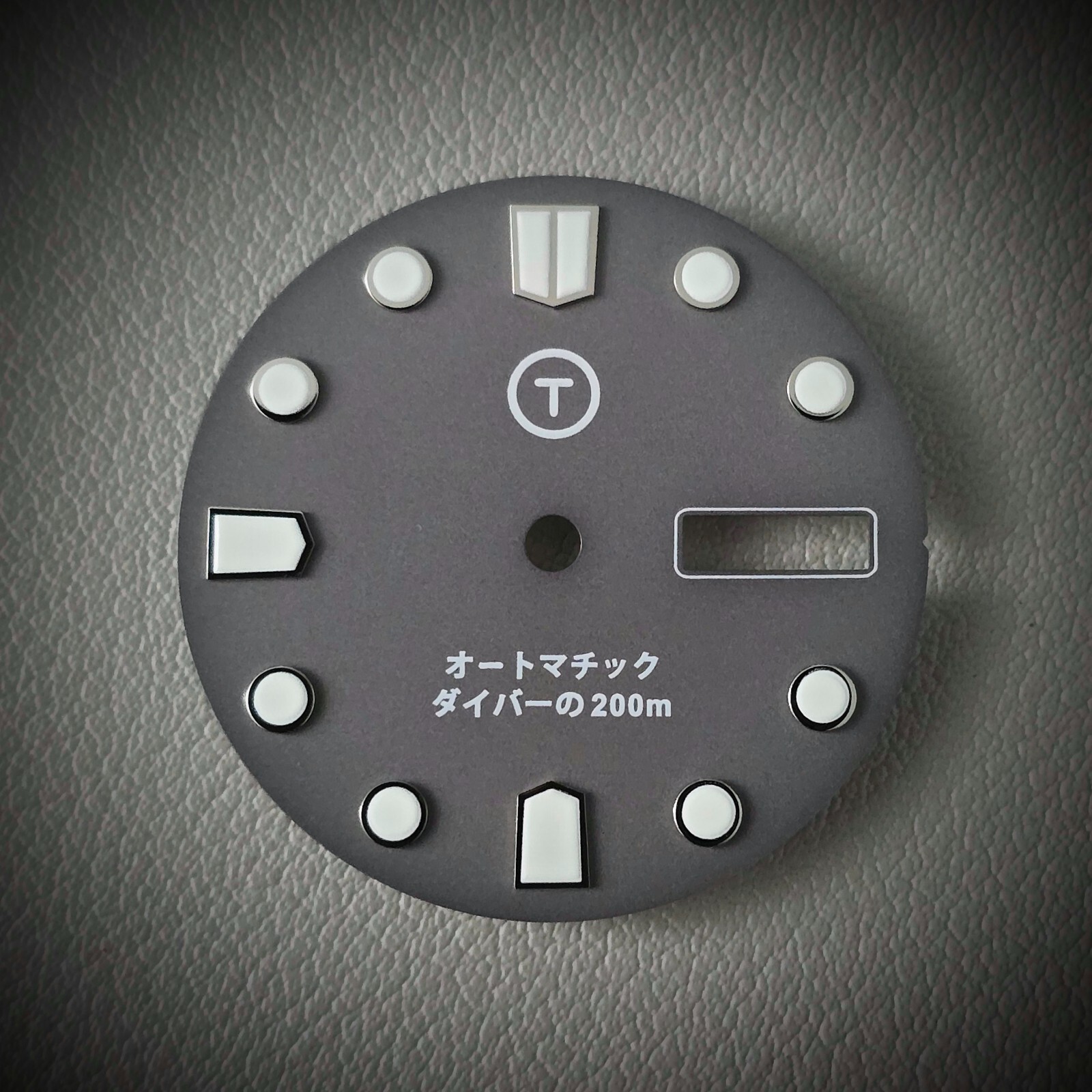 TLDB0111DDV2 Grey BGW9 / Seiko Mod Day Date Dial NH36 4R36 SKX SRPD 28.5 28.5mm