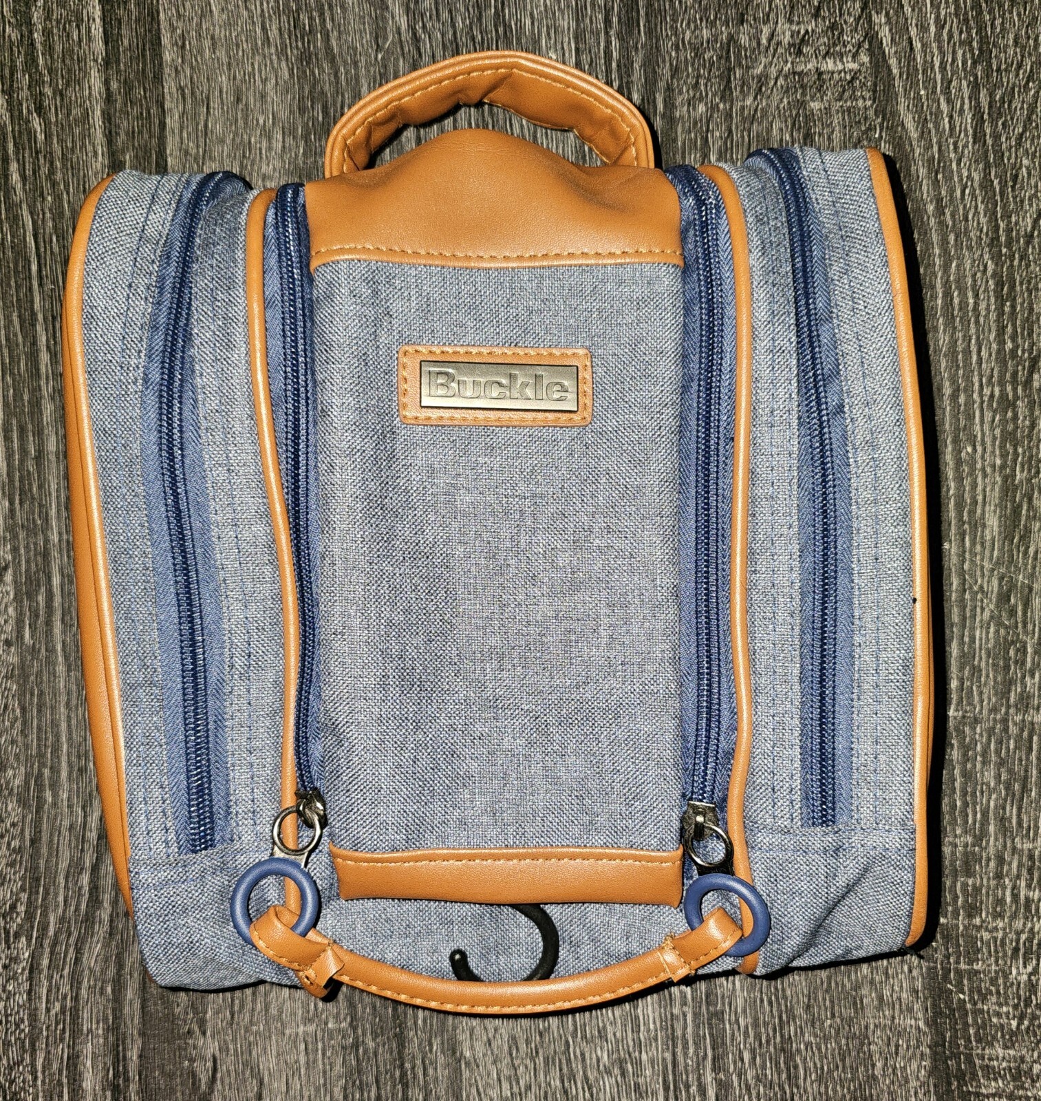 The Buckle Brand Travel Toiletries Overnight Bag EUC Unisex