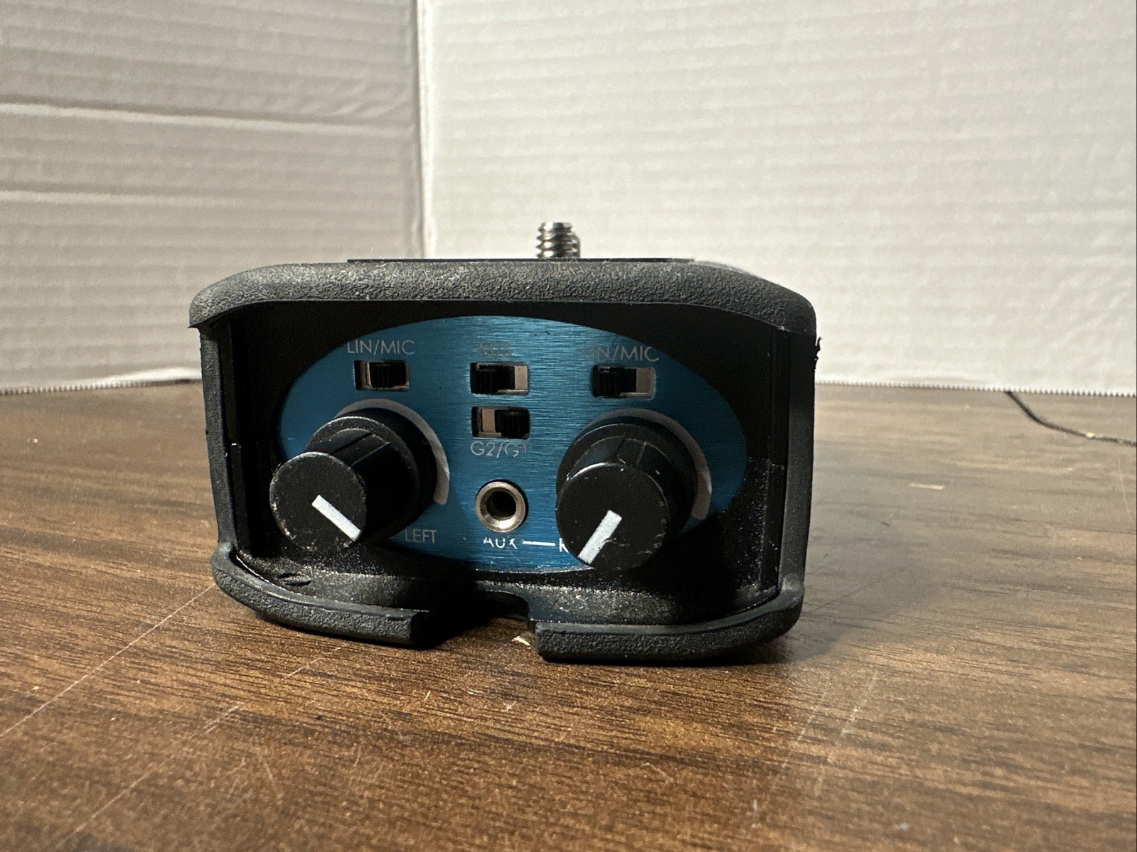 Beachtek Dxa-2t Dual XLR Audio adapter